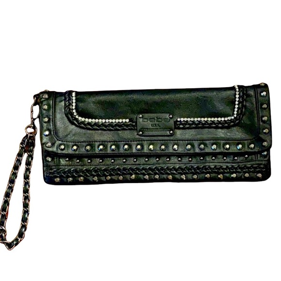 bebe Handbags - bebe clutch